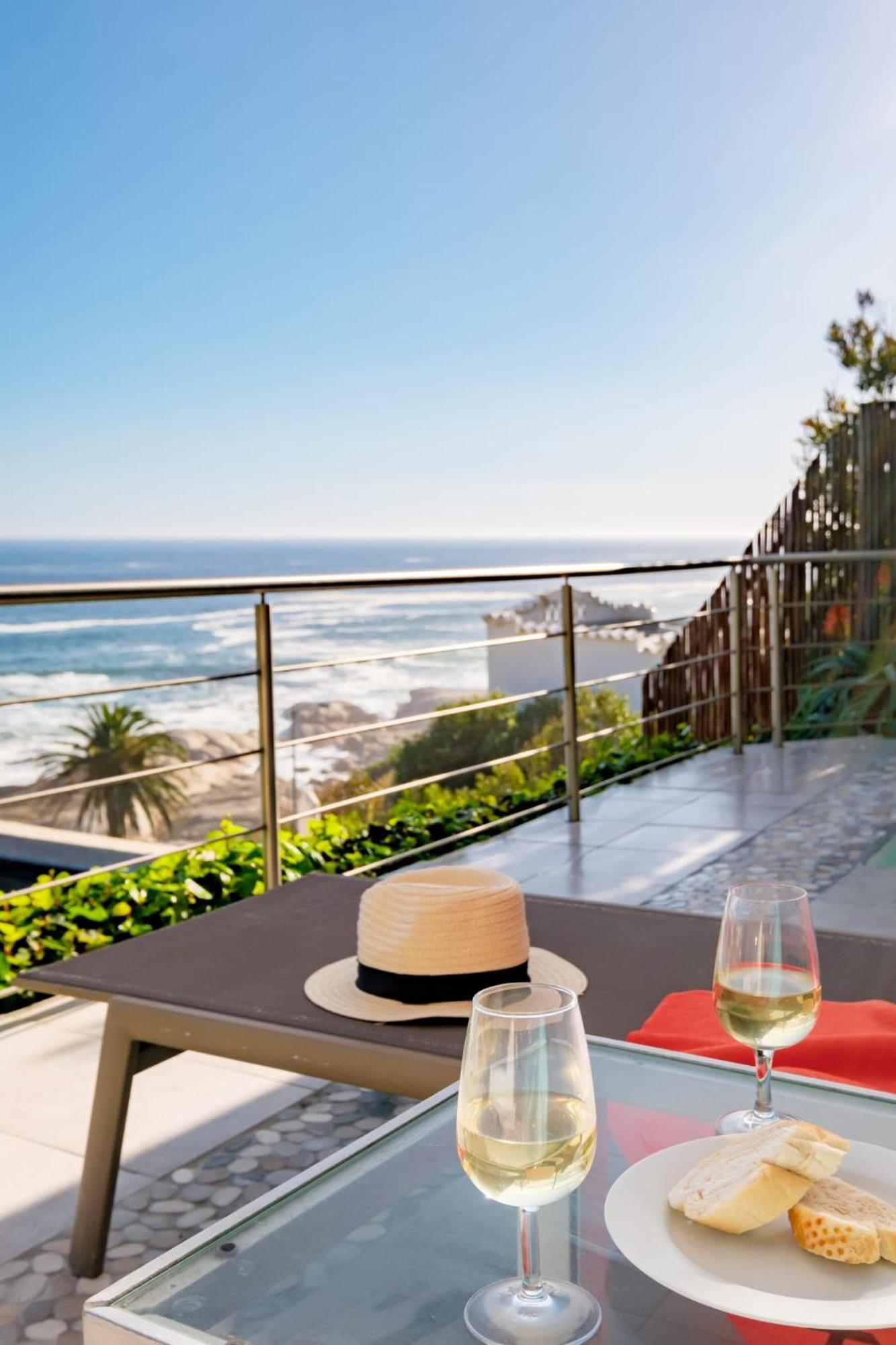 Camps Bay Terrace Suite เคปทาวน์ ภายนอก รูปภาพ